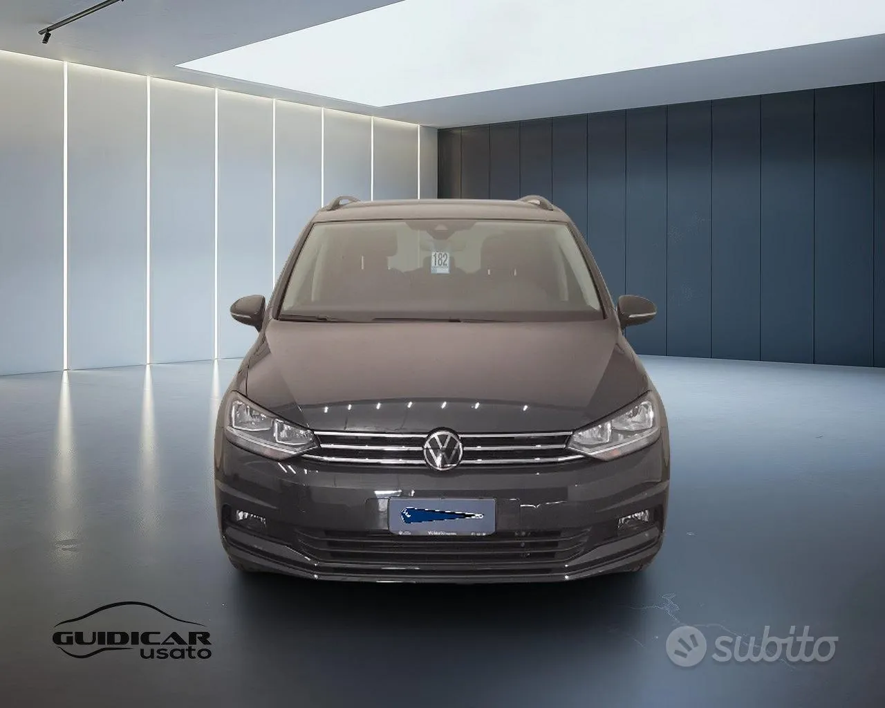 Volkswagen Touran 2023 photo 2
