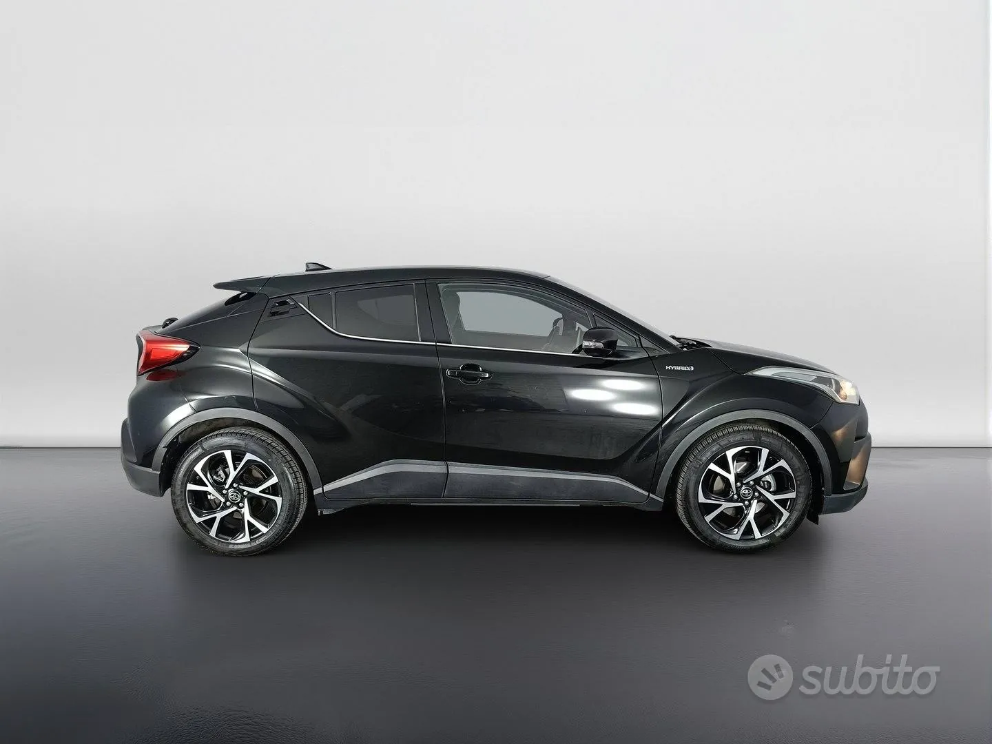 Toyota C-Hr 2019 photo 3