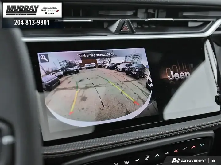 Jeep Cherokee 2026 photo 4