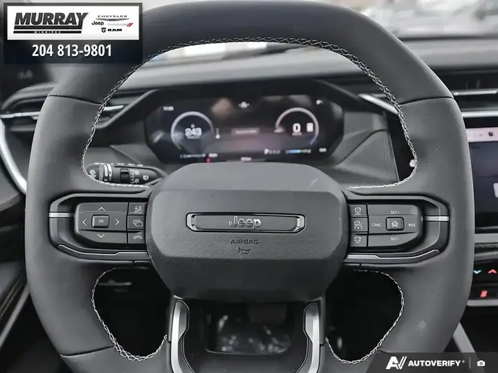 Jeep Cherokee 2026 photo 3