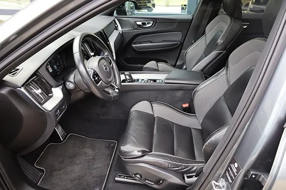 Volvo Xc60 2019 photo 2