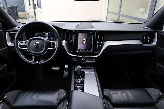 Volvo Xc60 2019 photo 5