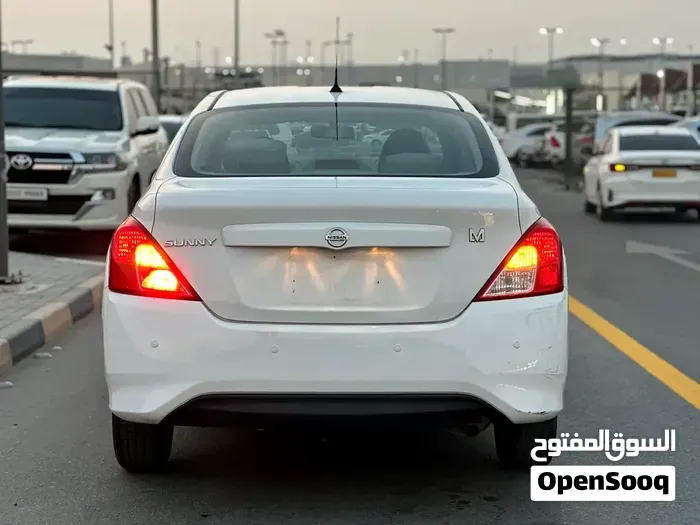 Nissan Sunny 2022 photo 3