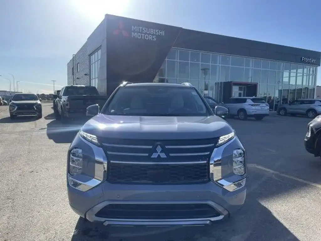 Mitsubishi Outlander 2025 photo 2