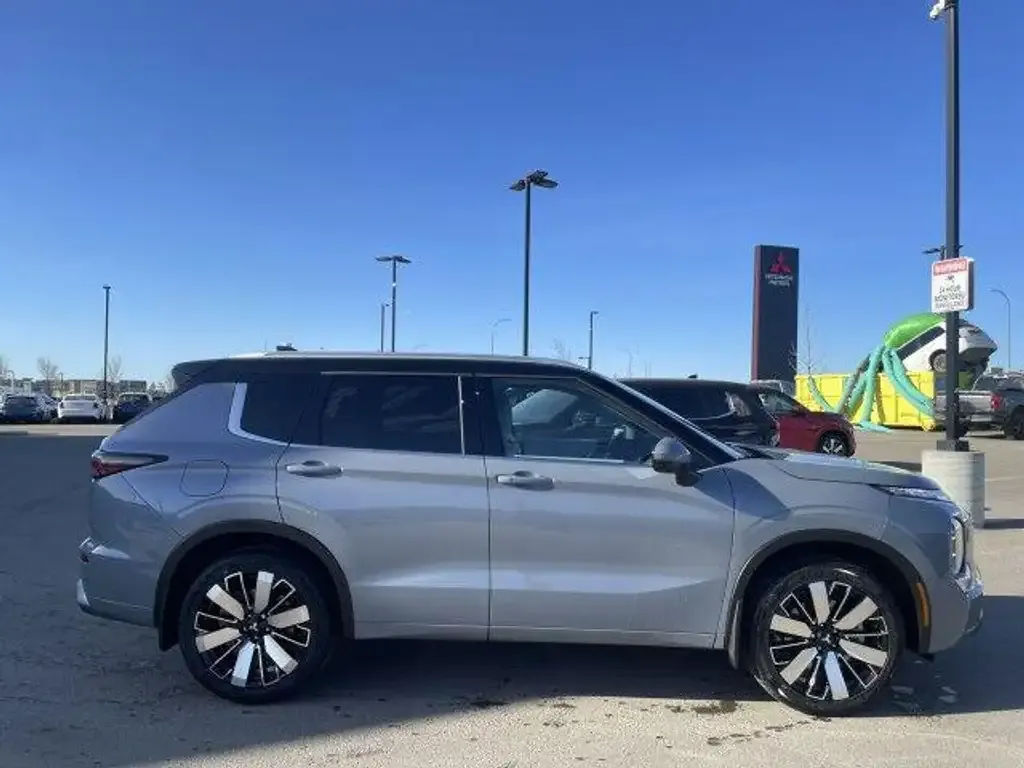 Mitsubishi Outlander 2025 photo 4