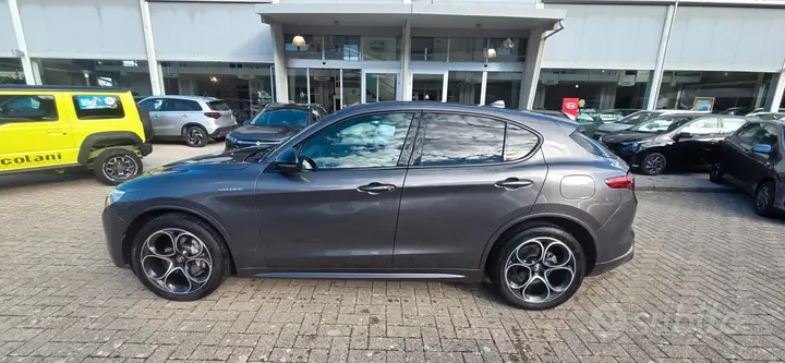 Alfa Romeo Stelvio 2022 photo 2