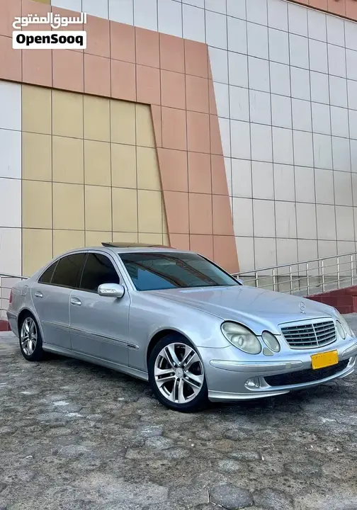 Mercedes-Benz E-Class 2004 photo 5