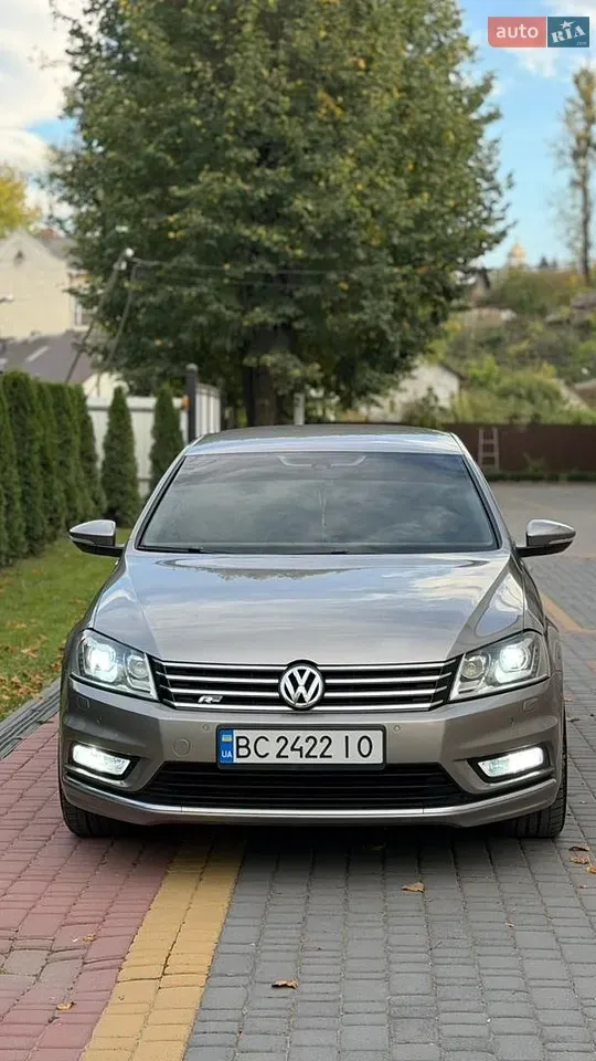 Volkswagen Passat 2014 photo 2
