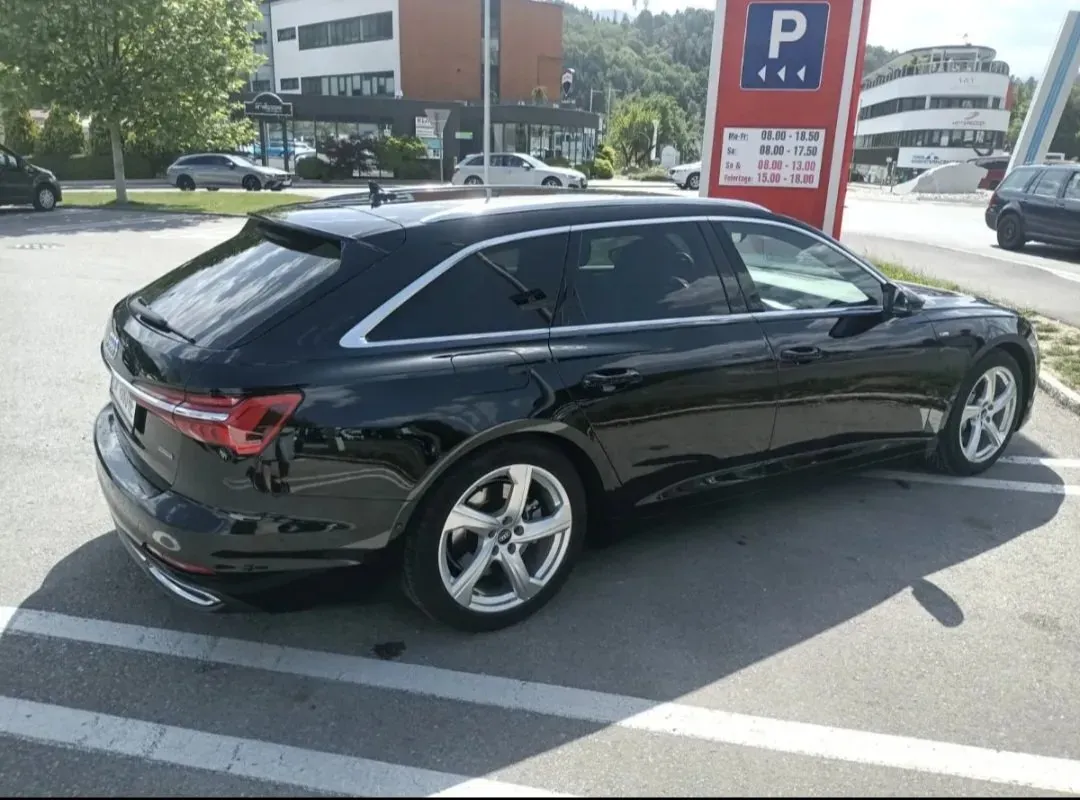 Audi A6 2022 photo 2