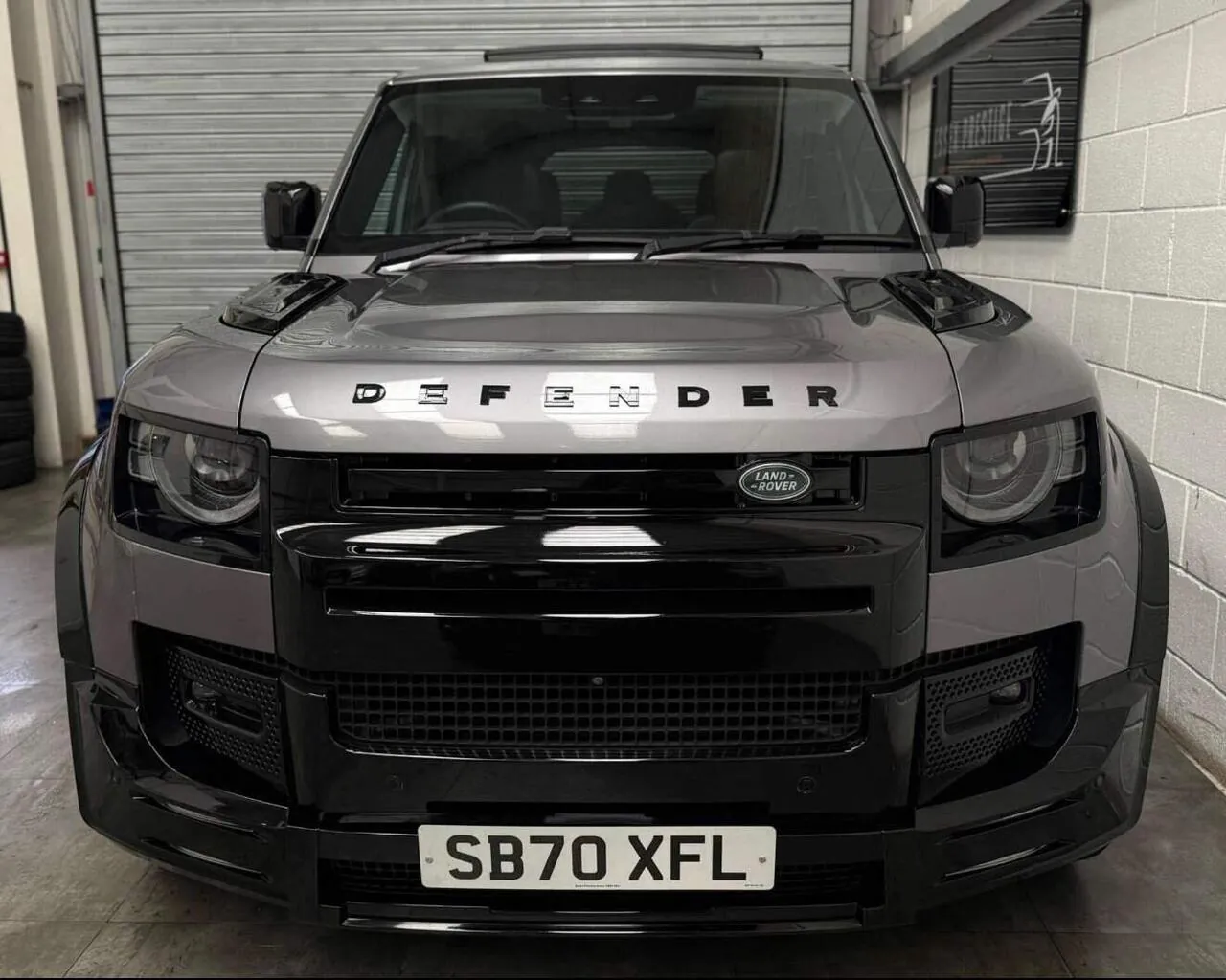 Land Rover Defender 110 2020 photo 2