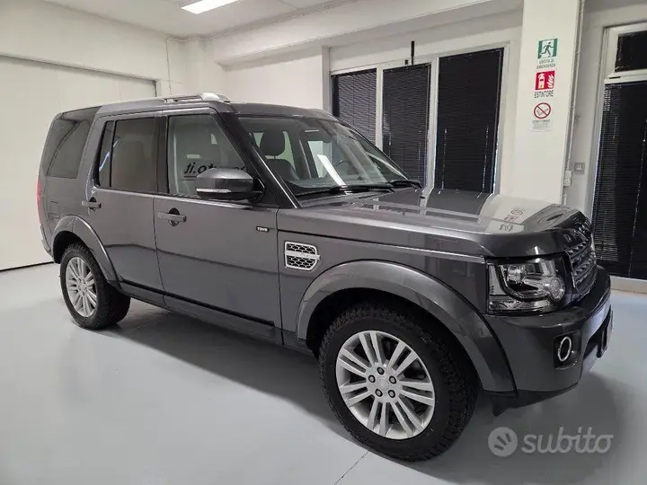 Land Rover Discovery 2016 photo 3