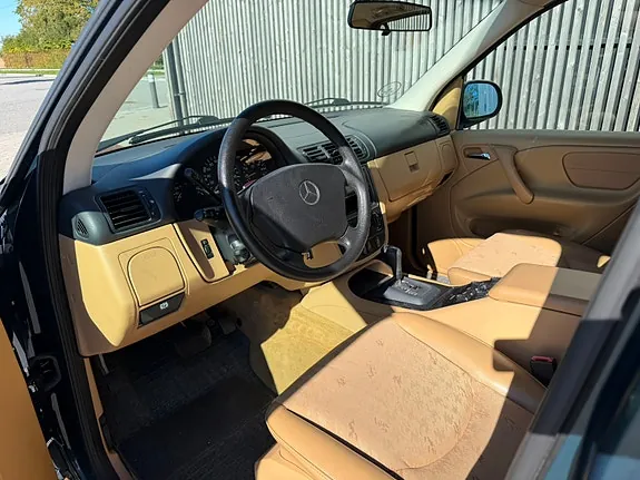 Mercedes-Benz Ml320