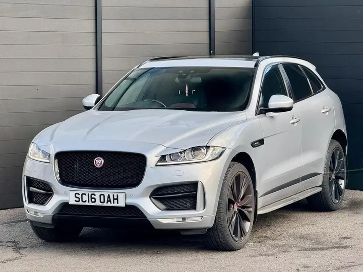Jaguar F-Pace 2016 photo 5