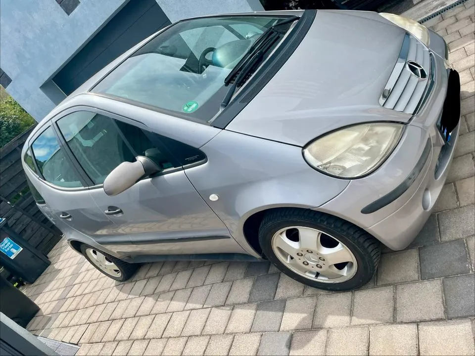 Mercedes-Benz A160