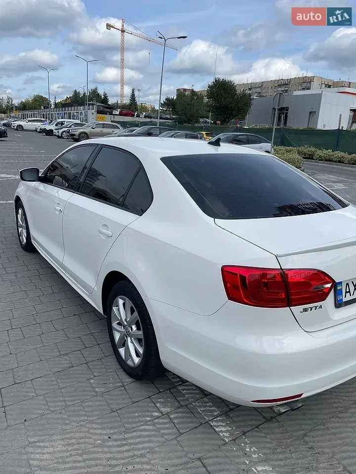 Volkswagen Jetta 2012 photo 5