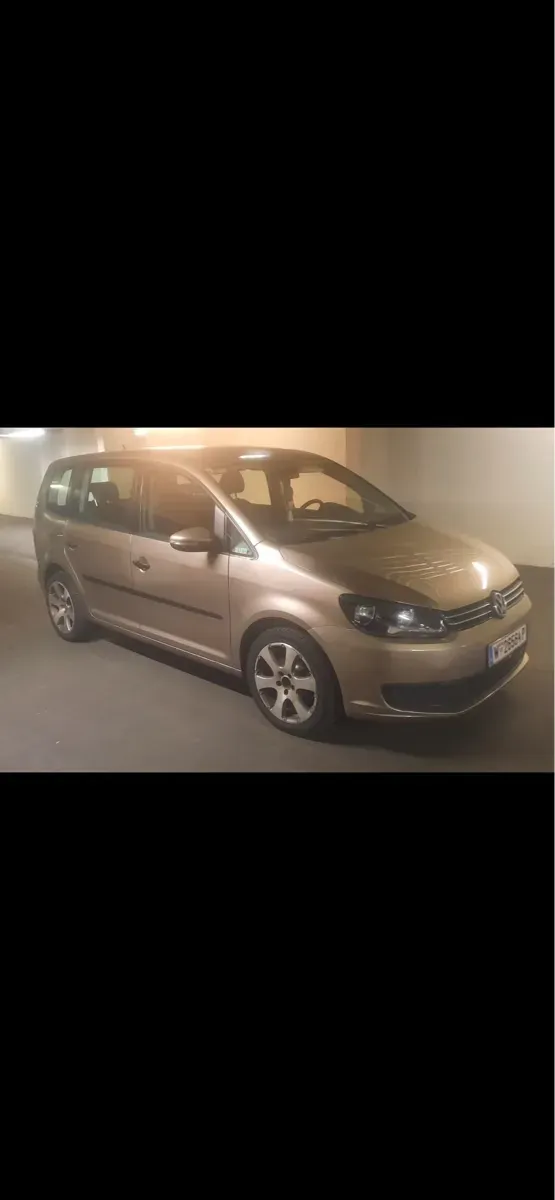 Volkswagen Touran 2013 photo 3