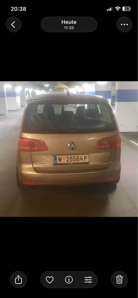 Volkswagen Touran 2013 photo 2