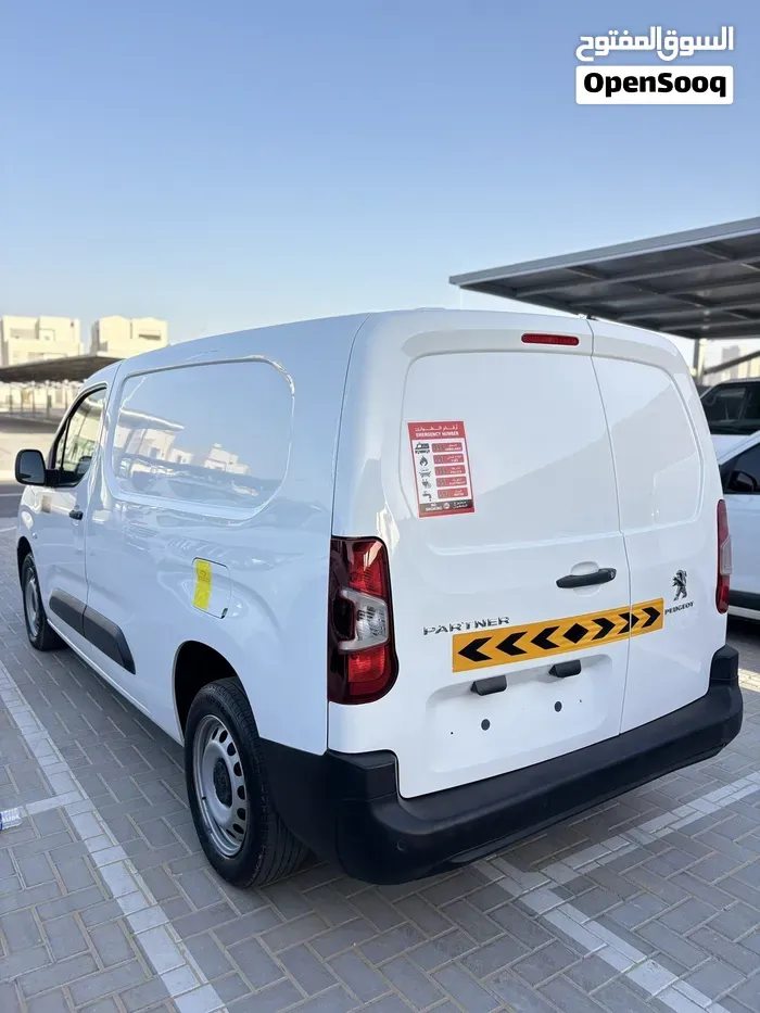 Peugeot Partner 2022 photo 4