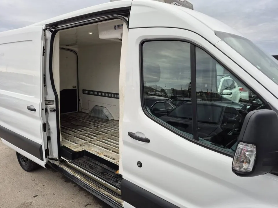 Ford Transit 2018 photo 2
