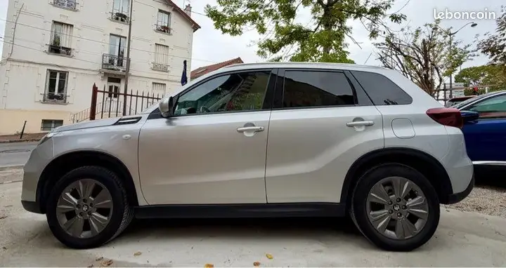 Suzuki Vitara 2024 photo 4