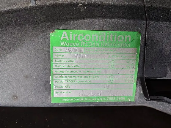 Mazda 6 2003 photo 2