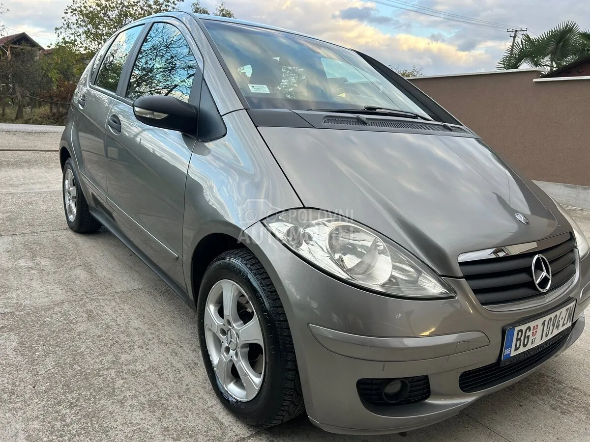 Mercedes-Benz A 180 2007 photo 2