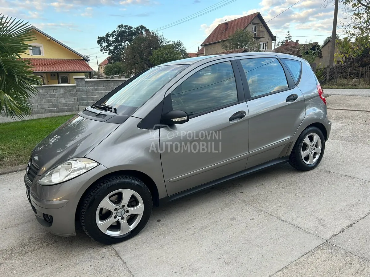 Mercedes-Benz A 180