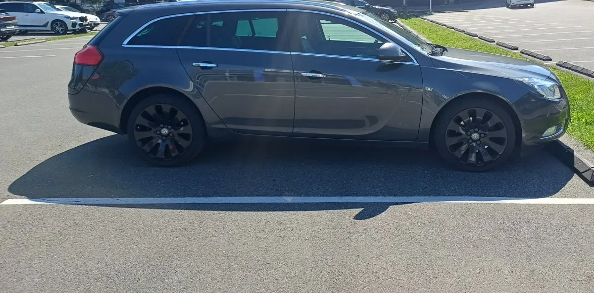 Opel Insignia 2011 photo 3