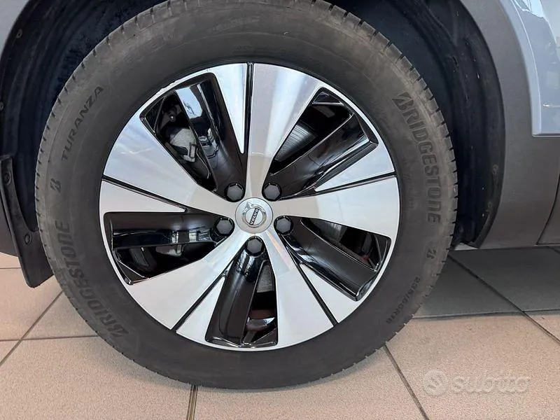 Volvo Xc40 2023 photo 5