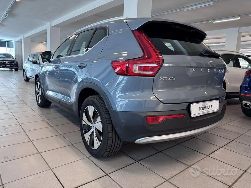 Volvo Xc40 2023 photo 4