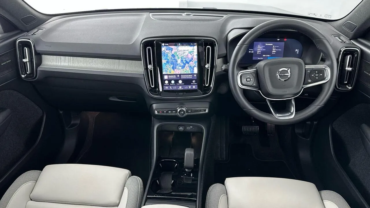 Volvo Ex40 2025 photo 4