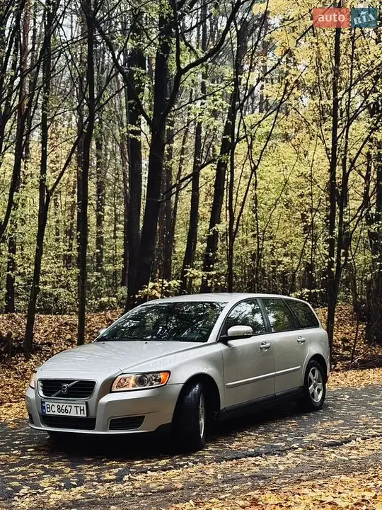 Volvo V50 2008 photo 3