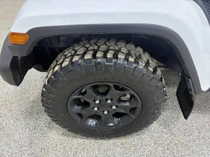 Jeep Gladiator 2023 photo 4