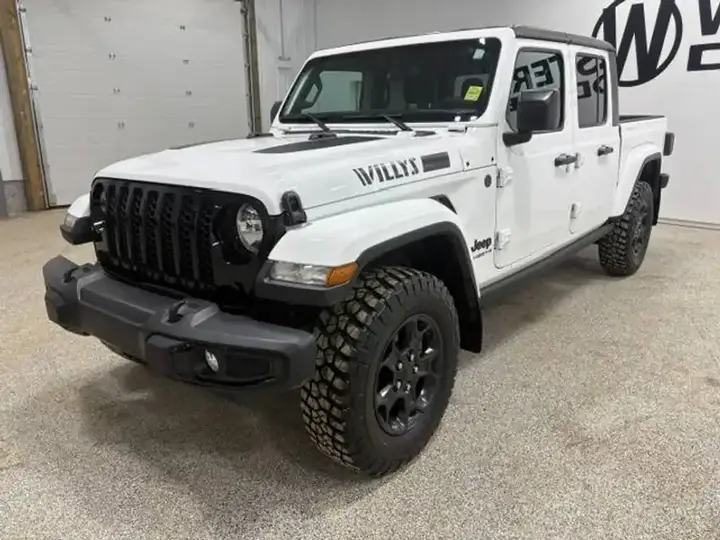 Jeep Gladiator 2023 photo 3