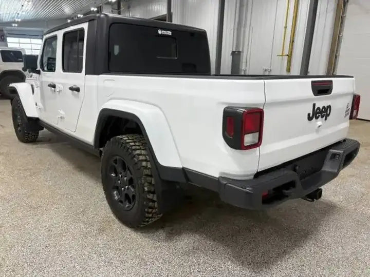 Jeep Gladiator 2023 photo 5