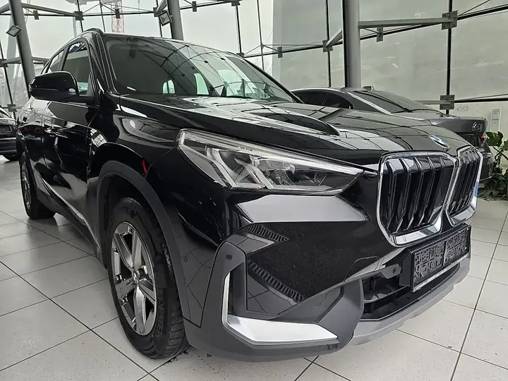 BMW X1 2023 photo 3