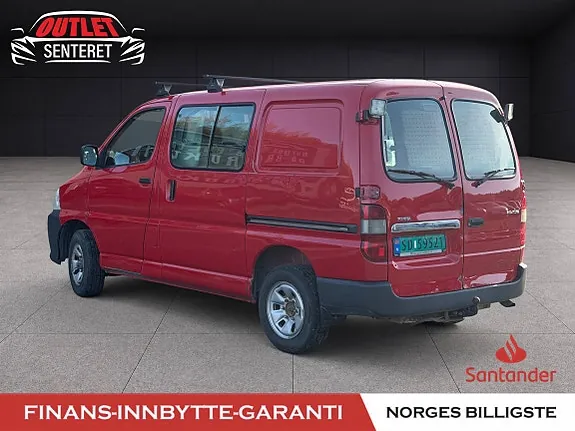 Toyota Hiace 2012 photo 3