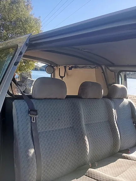 Toyota Hiace Combi 2005 photo 4