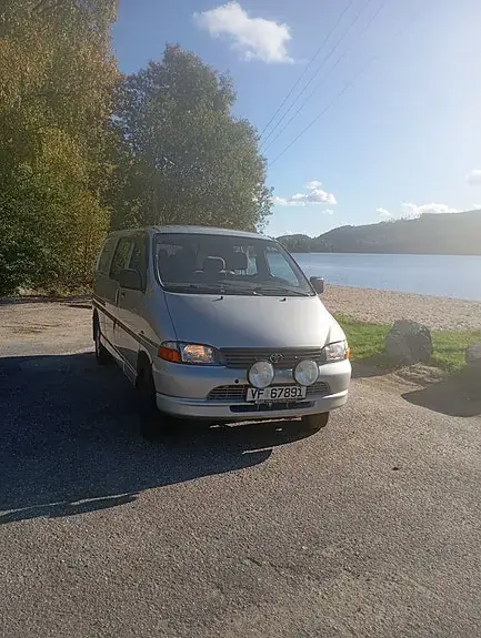 Toyota Hiace Combi