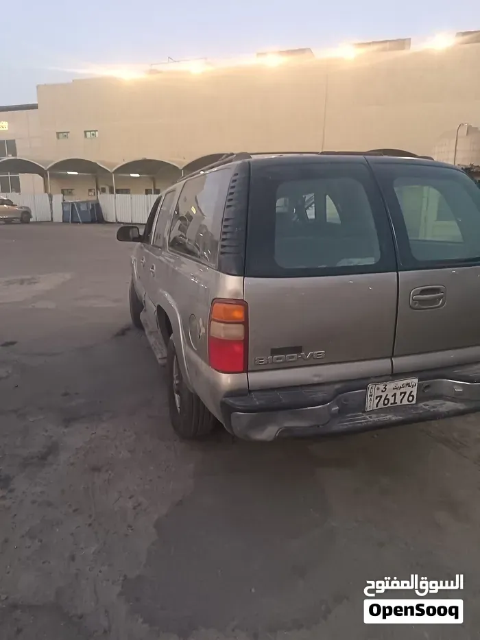 GMC Yukon 2001 photo 2