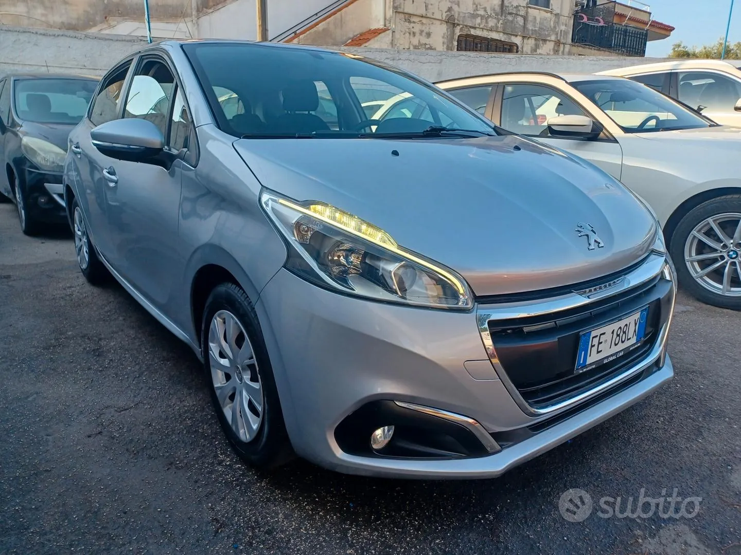 Peugeot 208 2016 photo 2