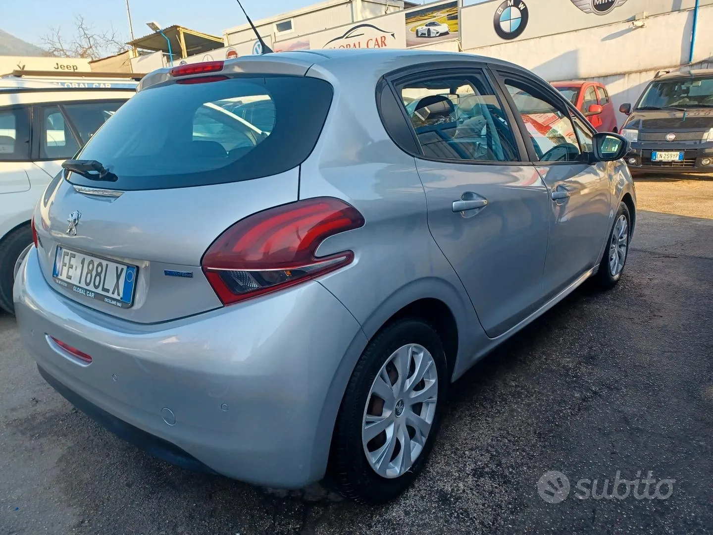 Peugeot 208 2016 photo 4