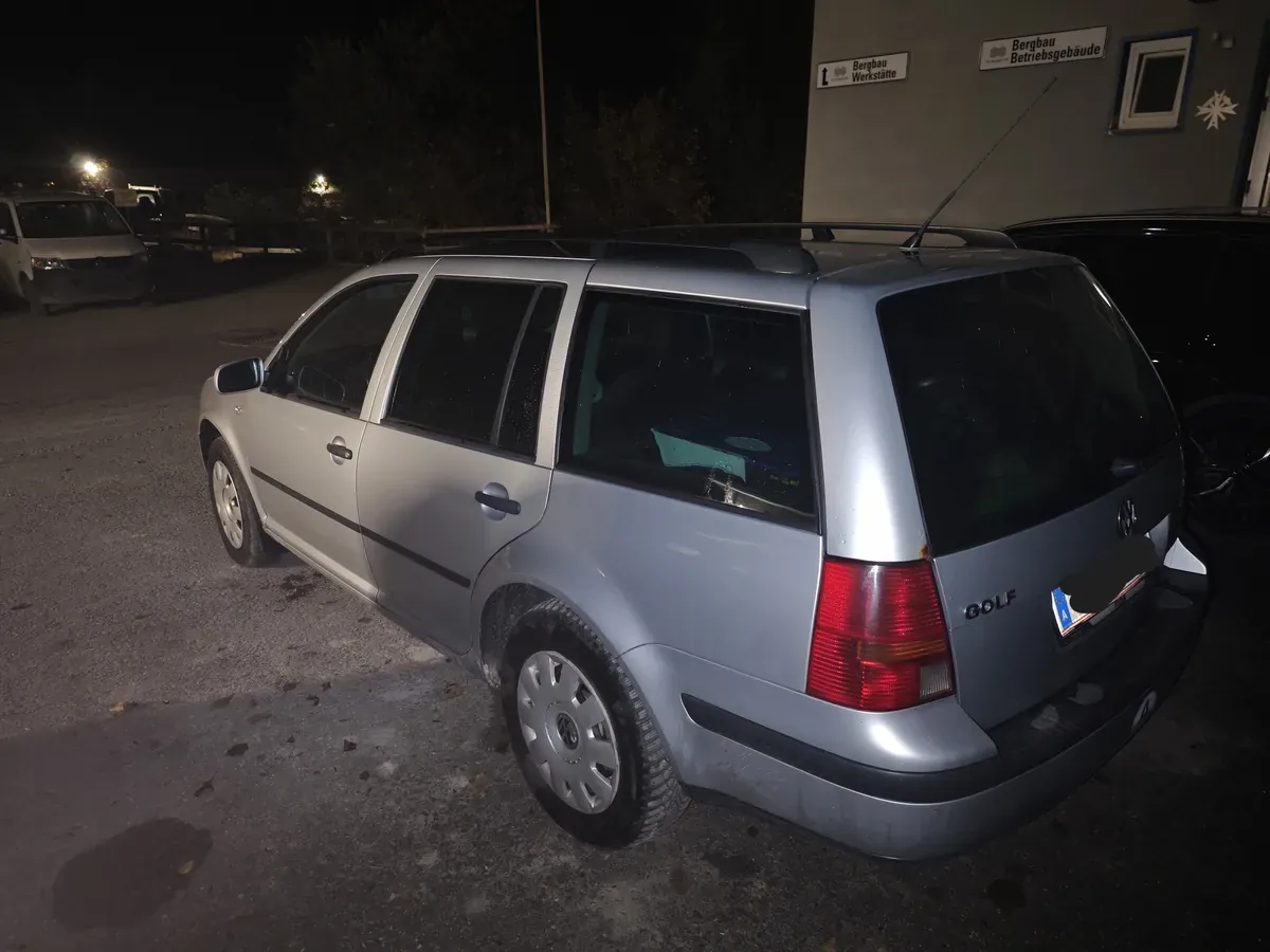 Volkswagen Golf 2003 photo 3
