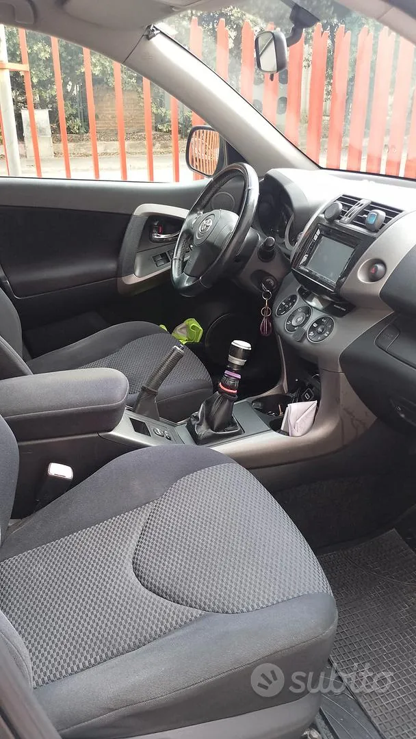 Toyota Rav4 2007 photo 3