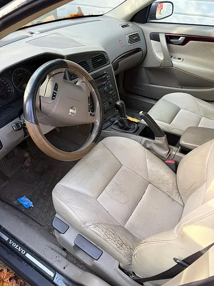 Volvo V70 2004 photo 2