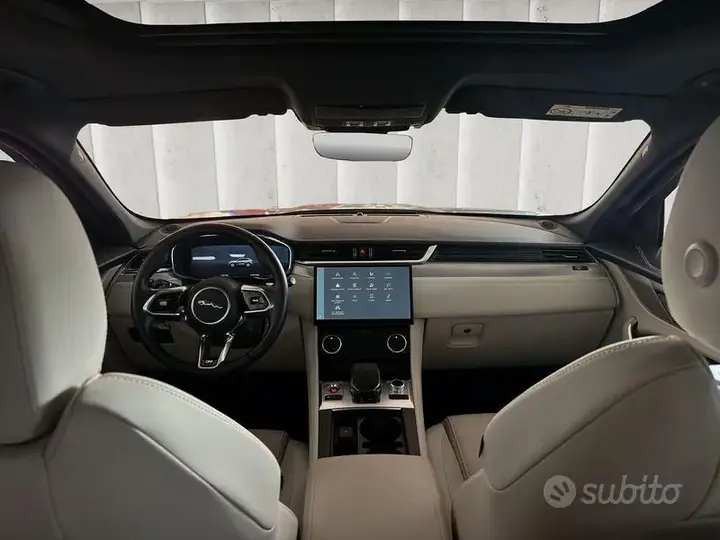 Jaguar F-Pace 2023 photo 4