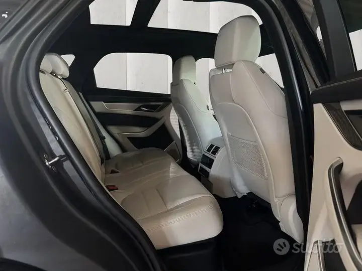 Jaguar F-Pace 2023 photo 5