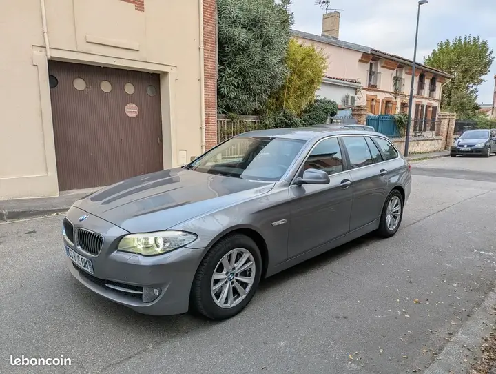 BMW 5 Series 2013 photo 2