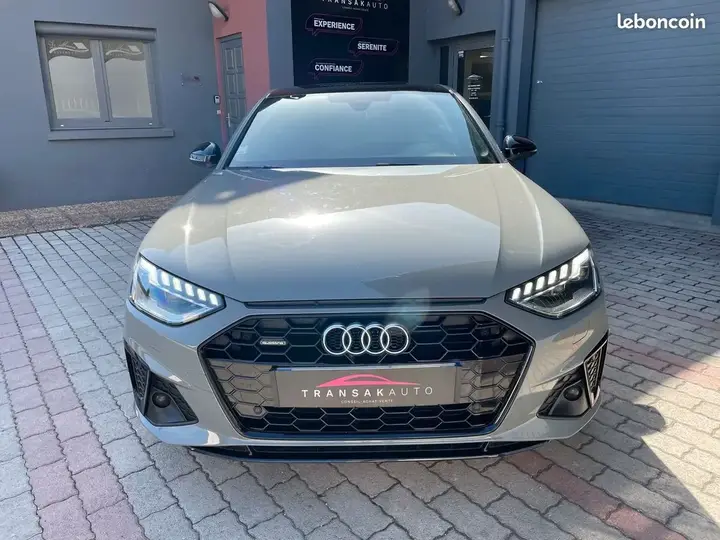 Audi A4 2021 photo 2