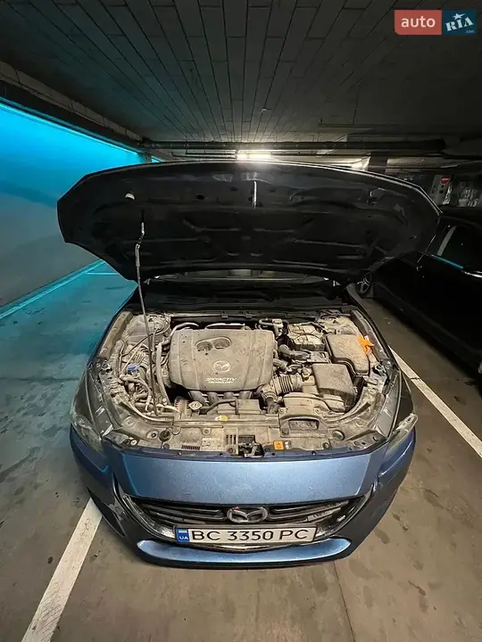 Mazda 3 2018 photo 4